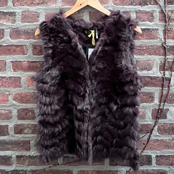 NEW Size Small Metric Units Chocolate Brown Real Rabbit Fur Sleeveless Vest - Picture 1 of 7